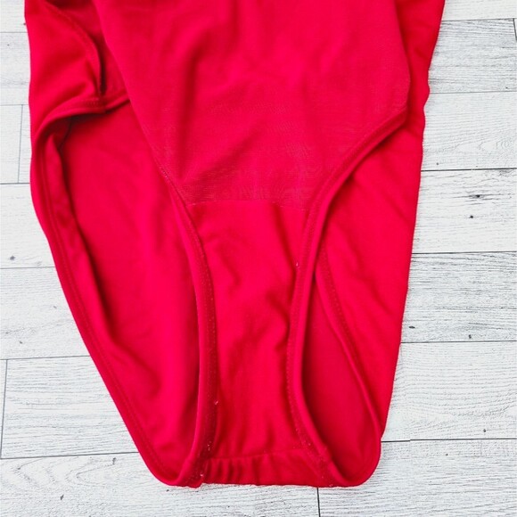 Ashley Graham Swimsuits For All Plunge Lace-Up One-Piece Bathing Suit Size 8 NWT - Picture 7 of 11